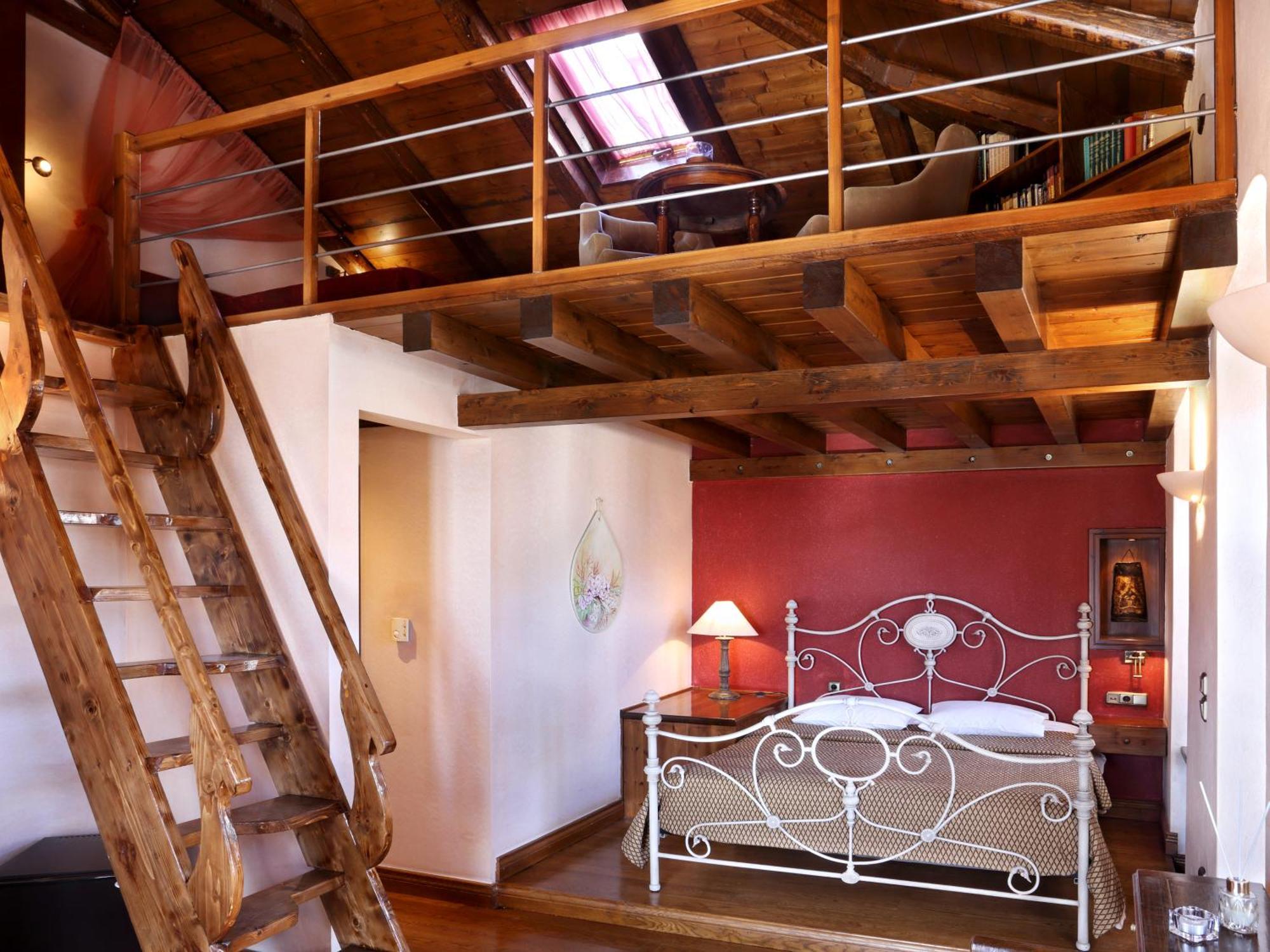 Lousiou Nymphes Escape Suites ดีมิตซานา ภายนอก รูปภาพ