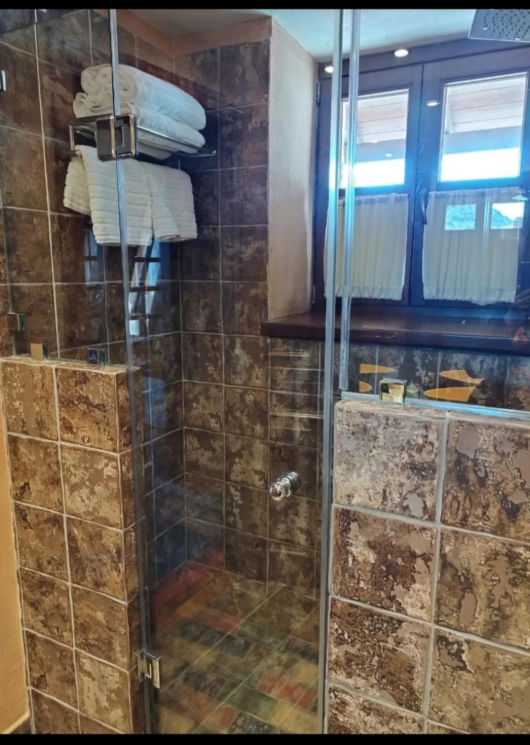Lousiou Nymphes Escape Suites ดีมิตซานา ภายนอก รูปภาพ